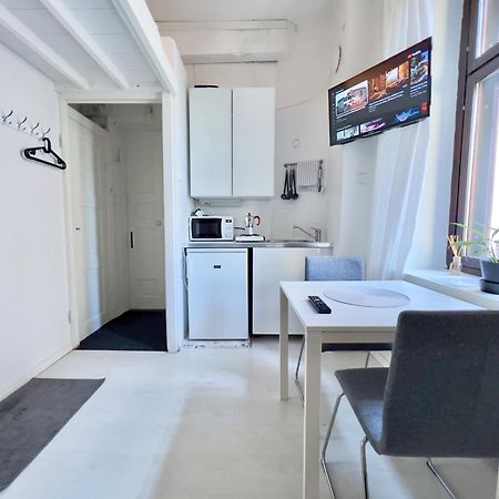Dainty Central Apartment Helsinki Exterior foto