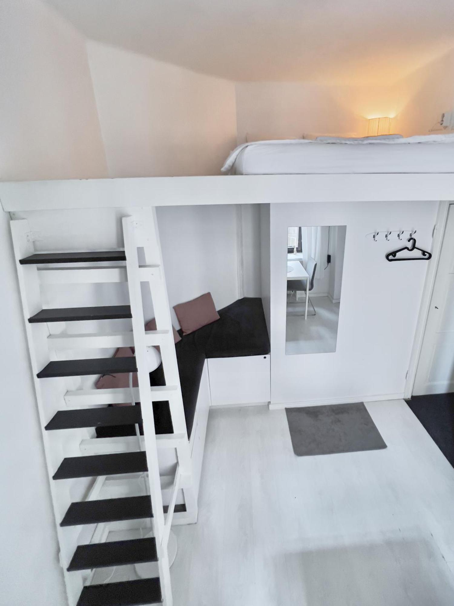 Dainty Central Apartment Helsinki Exterior foto